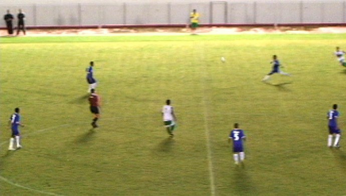 gessé gol meio campo acre  Atlético-AC (Foto: Reprodução )