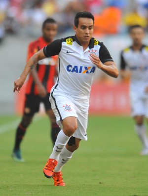 Jadson é suspenso da última rodada, mas ainda não tem férias confirmadas