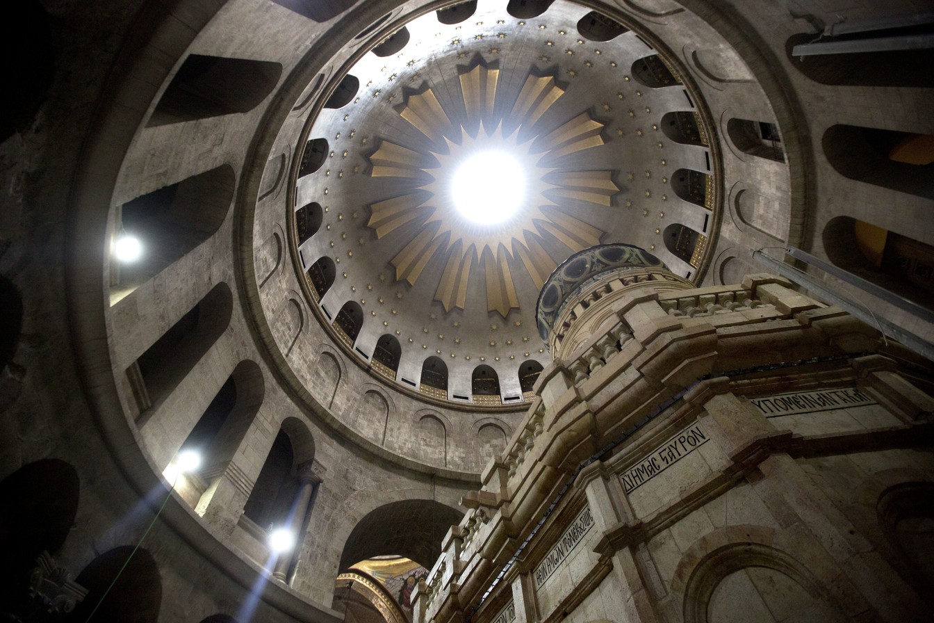 Santo Sepulcro foi renovado a tempo das celebrações de Páscoa (Foto: Sebastian Scheiner)