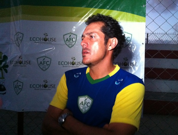 Técnico Maurílio Silva, do Alecrim (Foto: Tiago Menezes/GLOBOESPORTE.COM)