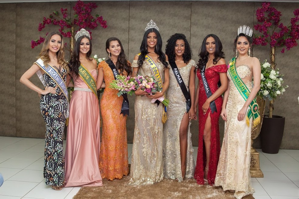 A Miss Tocantins ao centro, a miss Guaraí (à esq) e  as misses Palmas e Porto Nacional (à dir) (Foto: Divulgação/Bpfotografia)