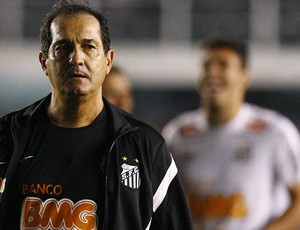 Muricy Ramalho, técnico do Santos, contra a Ponte Preta (Foto: Divulgação / Santos FC)