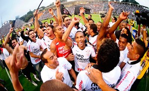 Corinthians empata com Palmeiras e conquista o penta do Brasileir�o (Marcos Ribolli / Globoesporte.com)