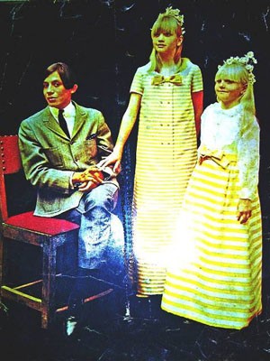 Clodovil e a mãe de Esther (maior) (Foto: Esther Camargo/Arquivo Pessoal)