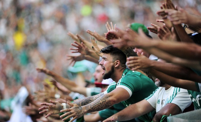 Com casa cheia, Palmeiras recebe Jorge Wilstermann por liderança