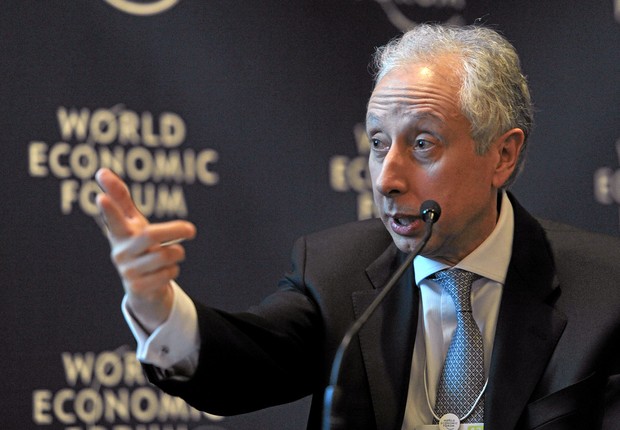 Persio Arida, sócio-fundador do BTG Pactual, participa de mesa redonda no Fórum Econômico Mundial, em Davos (Foto: Getty Images)