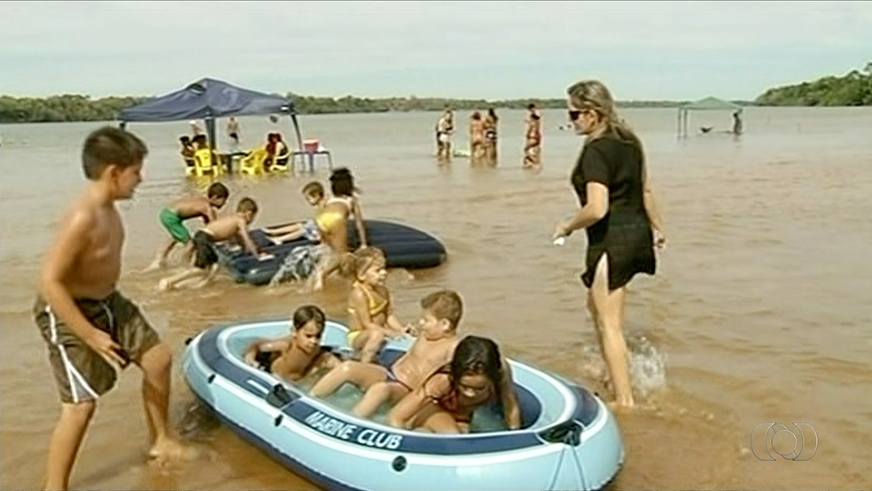 Praia de Formoso do Araguaia terá torneio de futebol de areia (Foto: Reprodução/TV Anhanguera)