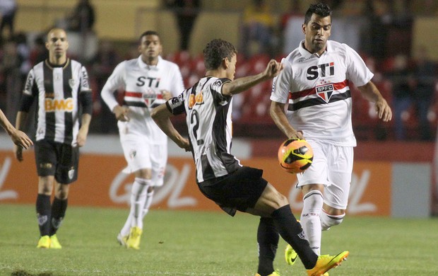 Maicom jogo São Paulo contra Atlético-MG (Foto: Marcos Bezerra / Ag. Estado)