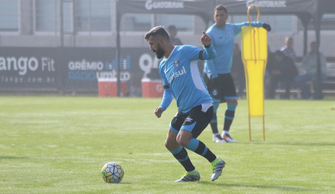 Douglas; Grêmio (Foto: Eduardo Deconto/GloboEsporte.com) Douglas; Grêmio (Foto: Eduardo Deconto/GloboEsporte.com)
