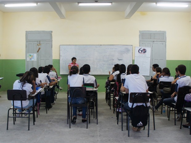 9º ano do ensino fundamental tem três turmas no Dom Adauto (Foto: Krystine Carneiro/G1)