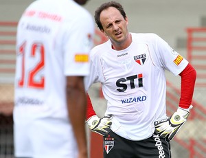 Rogerio Ceni no treino do São Paulo (Foto: Luiz Pires / VIPCOMM)