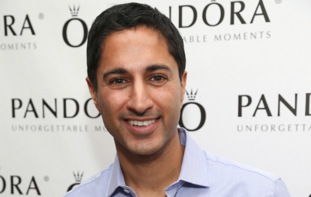 O ator Maulik Pancholy (das séries 'Weeds' e '30 Rock') revelou que é homossexual em novembro de 2013, em entrevista à 'Out', uma das principais revistas gays dos EUA. (Foto: Getty Images)