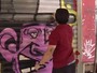 Grafiteiros de várias cidades pintam painéis em muros de Goiânia