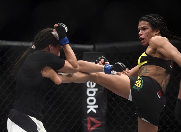 Jessica Aguilar Cláudia Gadelha UFC Rio UFC 190 MMA (Foto: André Durão) Jessica Aguilar Cláudia Gadelha UFC Rio UFC 190 MMA (Foto: André Durão)