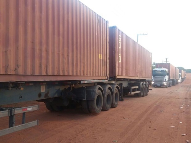 Como medida paliativa, containers serão usados para separar presos de facções rivais (Foto: Fred Carvalho/G1)
