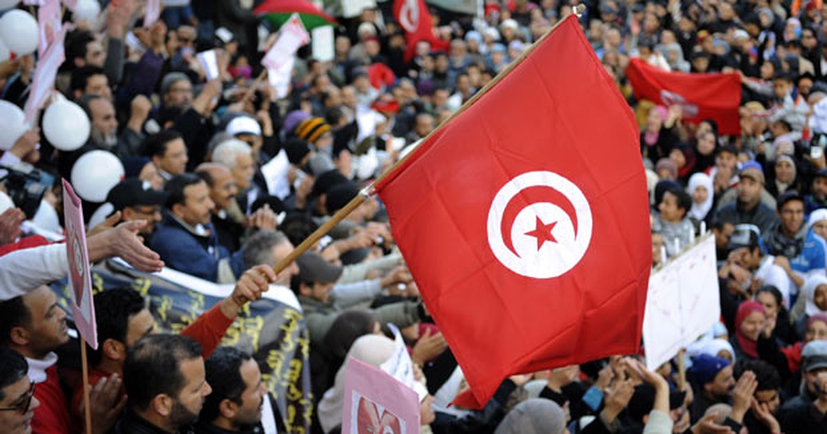 G1 - Milhares de tunisianos comemoram primeiro aniversário da revolução ...