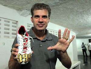 Túlio comemoração gol Botafogo chuteira (Foto: Pedro Veríssimo / Globoesporte.com) Túlio comemoração gol Botafogo chuteira (Foto: Pedro Veríssimo / Globoesporte.com)