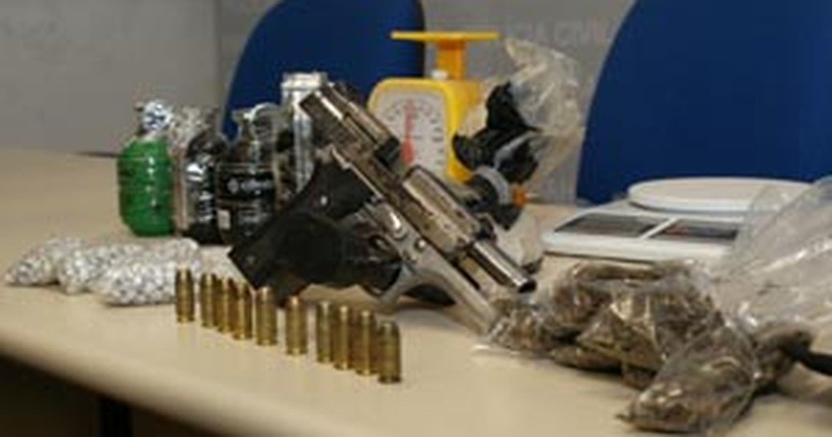 G Suspeitos S O Presos Drogas Armas E Quatro Granadas Diz