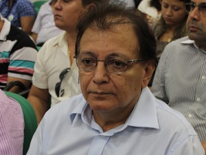 Prefeito de Castelo do Piauí, José Maia, afirma que já pediu prorrogação do decreto de emergência (Foto: Patrícia Andrade/G1)