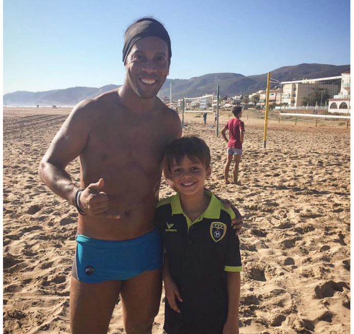 ronaldinho gaúcho em barcelona (Foto: Reprodução)
