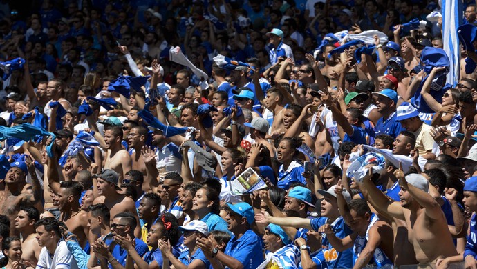 Resultado de imagem para Cruzeiro x Santos torcida 2016