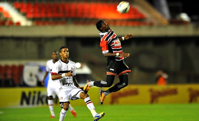Santa Cruz x Santa Rita Copa do Brasil (Foto: Aldo Carneiro / Pernambuco Press)