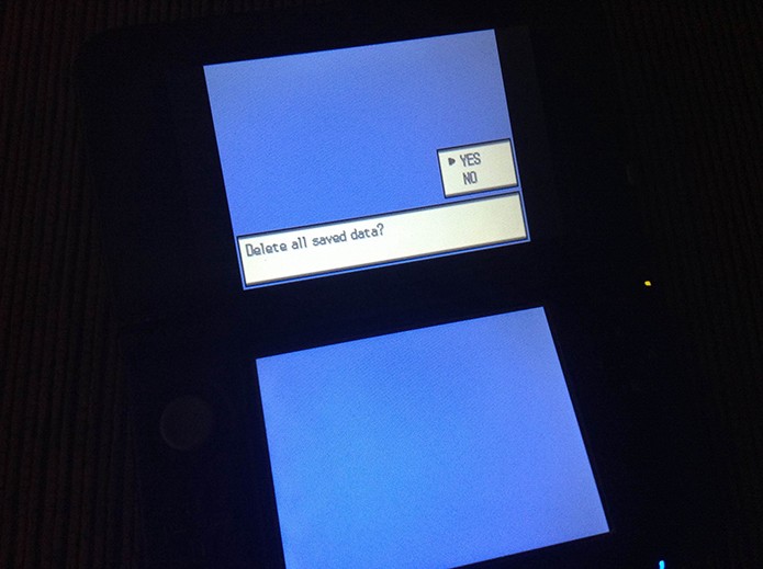 Pokémon Black/White: aprenda a deletar o save do jogo (Foto: Reprodução/Murilo Molina)