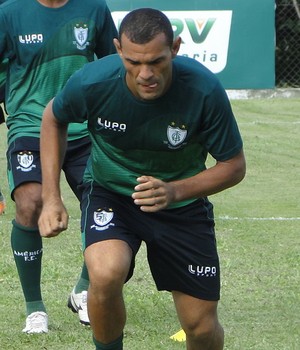 Adalberto zagueiro América-MG (Foto: Lucas Borges)