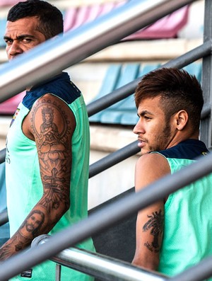 Neymar e Daniel Alves Barcelona (Foto: Getty Images)