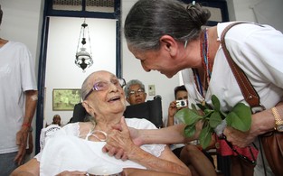 Café da manhã em comemoração dos 105 anos de Dona Canô, na Bahia (Foto: Edgar de Souza / AgNews)