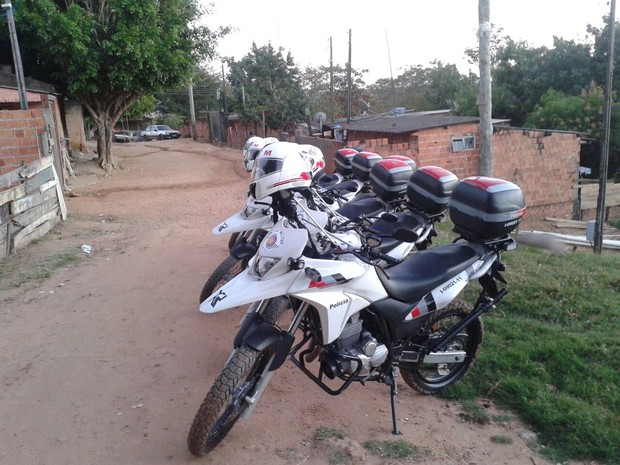 Policiais da Rocam de Marília receberam denúncia que informava paradeiro do adolescente (Foto: Polícia Militar/Divulgação)