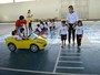 Crianças aprendem brincando regras de trânsito em Cacoal, RO
