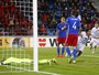 Gol contra de goleiro leva Albânia à liderança de grupo de Itália e Espanha