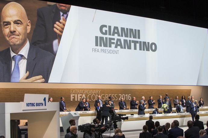 Gianni Infantino eleição presidente Fifa (Foto: Patrick B. Kraemer/Keystone via AP)