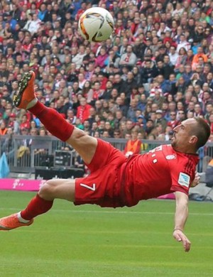 Ribéry gol, Bayern de Munique x Frankfurt (Foto: Reprodução / Twitter)
