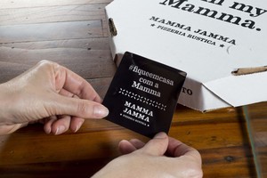 Mamma Jamma: adesivo engajado