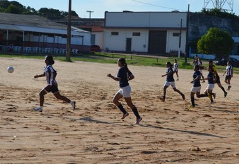 Futebol feminino em Santarém (Foto: Gustavo Campos/GloboEsporte.com)