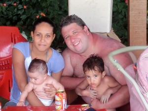 Rodrigo com a família em 2010 (Foto: Rodrigo Alves dos Reis/Arquivo Pessoal)