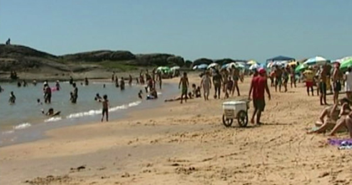 Calma e tranquilidade atraem turistas para praias do Sul do ES - Globo.com