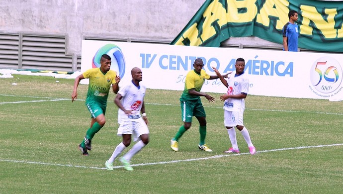 Cuiabá e Dom Bosco Campeonato Mato-grossense (Foto: Olimpio Vasconcellos) Cuiabá e Dom Bosco Campeonato Mato-grossense (Foto: Olimpio Vasconcellos)
