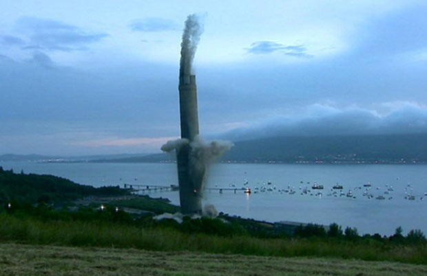 Estrutura mais alta da Escócia é demolida em 7 segundos (Foto: BBC)