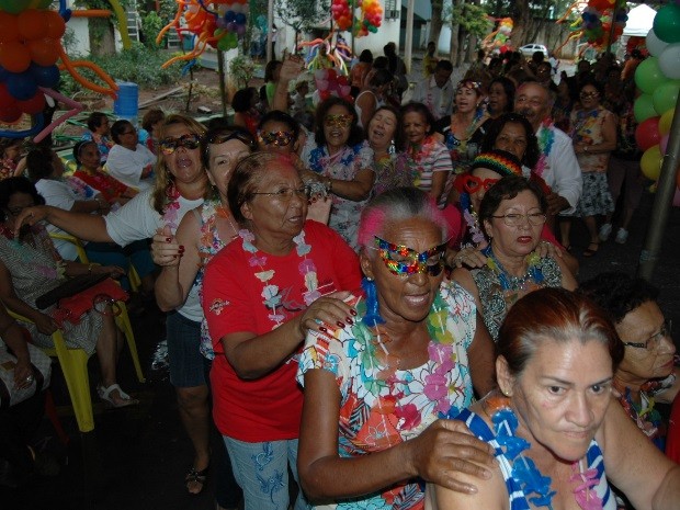Baile de Carnaval dos Idosos em Goiânia, Goiás (Foto: Joacy de Almeida/Semas)