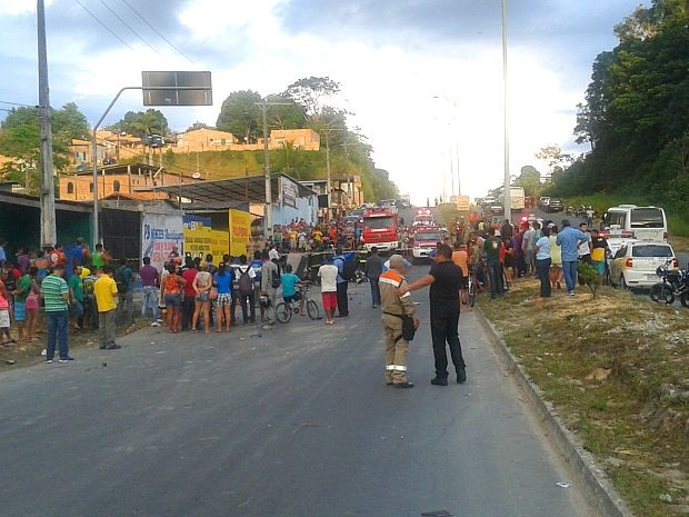 Manaustrans foi acionado para controlar o trânsito na área (Foto: Everaldo Pereira/Arquivo Pessoal)