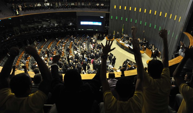 Sessão do Congresso em fevereiro, que adiou análise de vetos sobre criação de municípios (Foto: Luis Macedo/Câmara)
