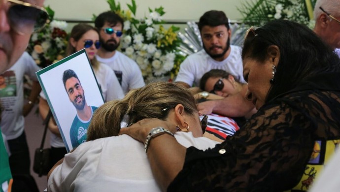 Velório Arthur Maia Maceió Chapeceonse (Foto: Ailton Cruz / Gazeta de Alagoas) Velório Arthur Maia Maceió Chapeceonse (Foto: Ailton Cruz / Gazeta de Alagoas)