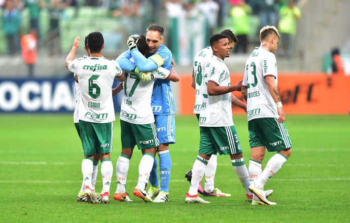 Palmeiras termina rodada na liderança