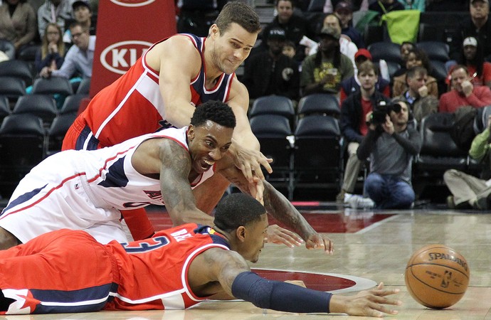 Atlanta Hawks x Washington Wizards NBA Jeff Teague, Humpries Beal (Foto: Reuters)