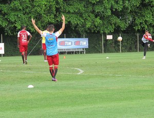 lucas farias treino são paulo (Foto: Gustavo Serbonchini)