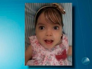 Menina de três anos sofre com convulsões (Foto: Imagens / TV Bahia)