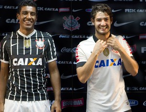 Paulinho Pato camisa Corinthians (Foto: Daniel Augusto Jr / Agência Corinthians)